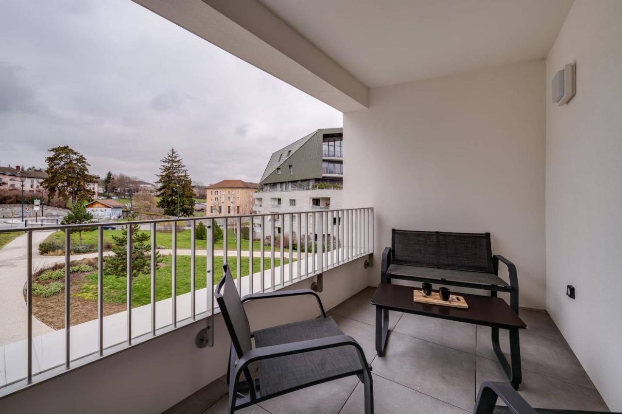 Le 305 - T3 With Garage And Beautiful Terrace Villa Annecy Kültér fotó