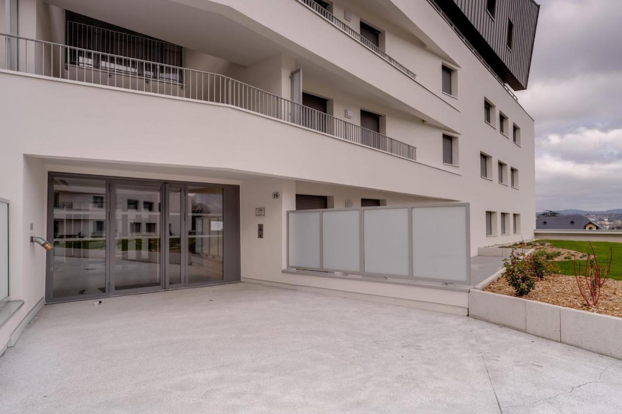 Le 305 - T3 With Garage And Beautiful Terrace Villa Annecy Kültér fotó
